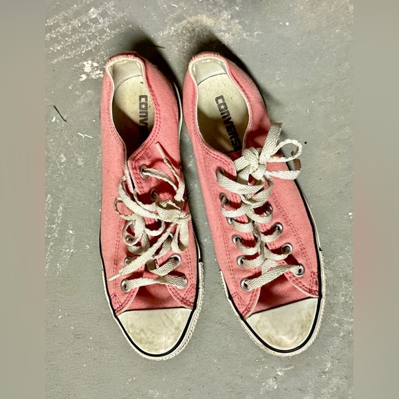 Women’s pink Converse size 8 - Picture 5 of 12